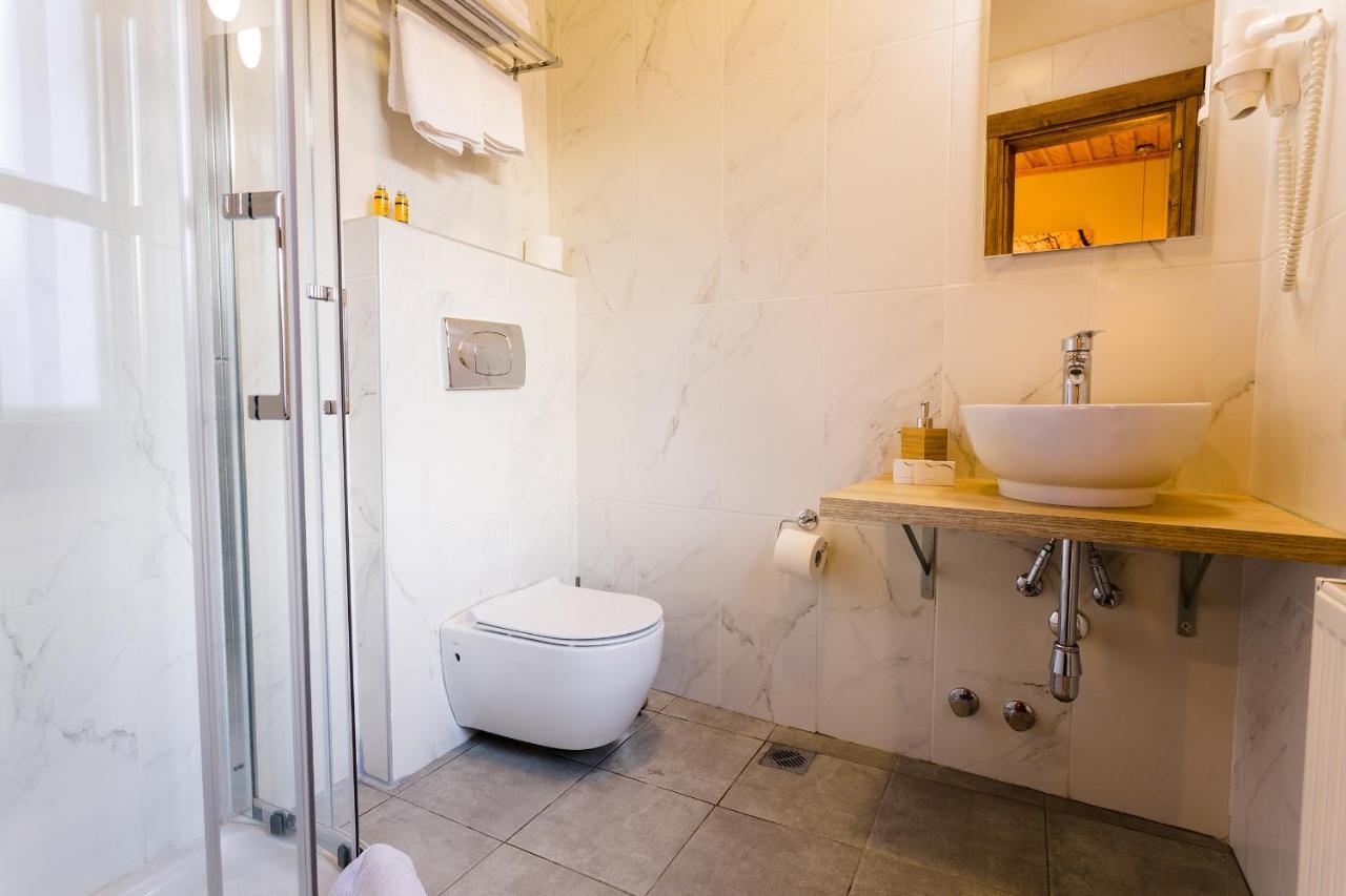 Blossom Rooms & Suite Weria Zewnętrze zdjęcie